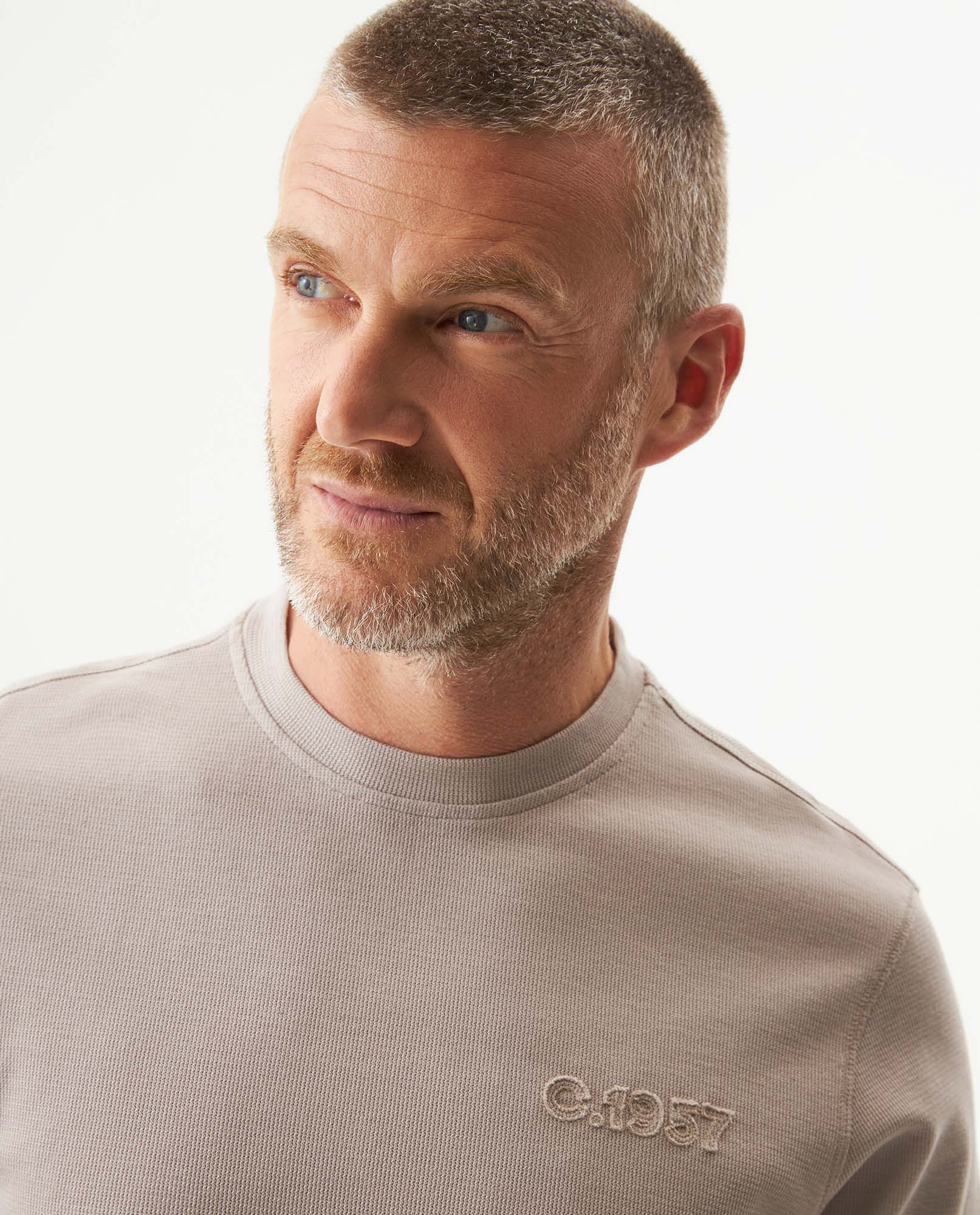 Men's Textured Slim Fit T-shirt in Cotton-Polyester Blend, Dockside - 4